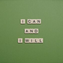 Green background with the mantra I can and I will